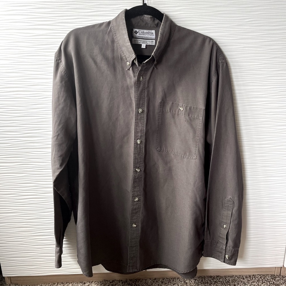 Columbia Button Up